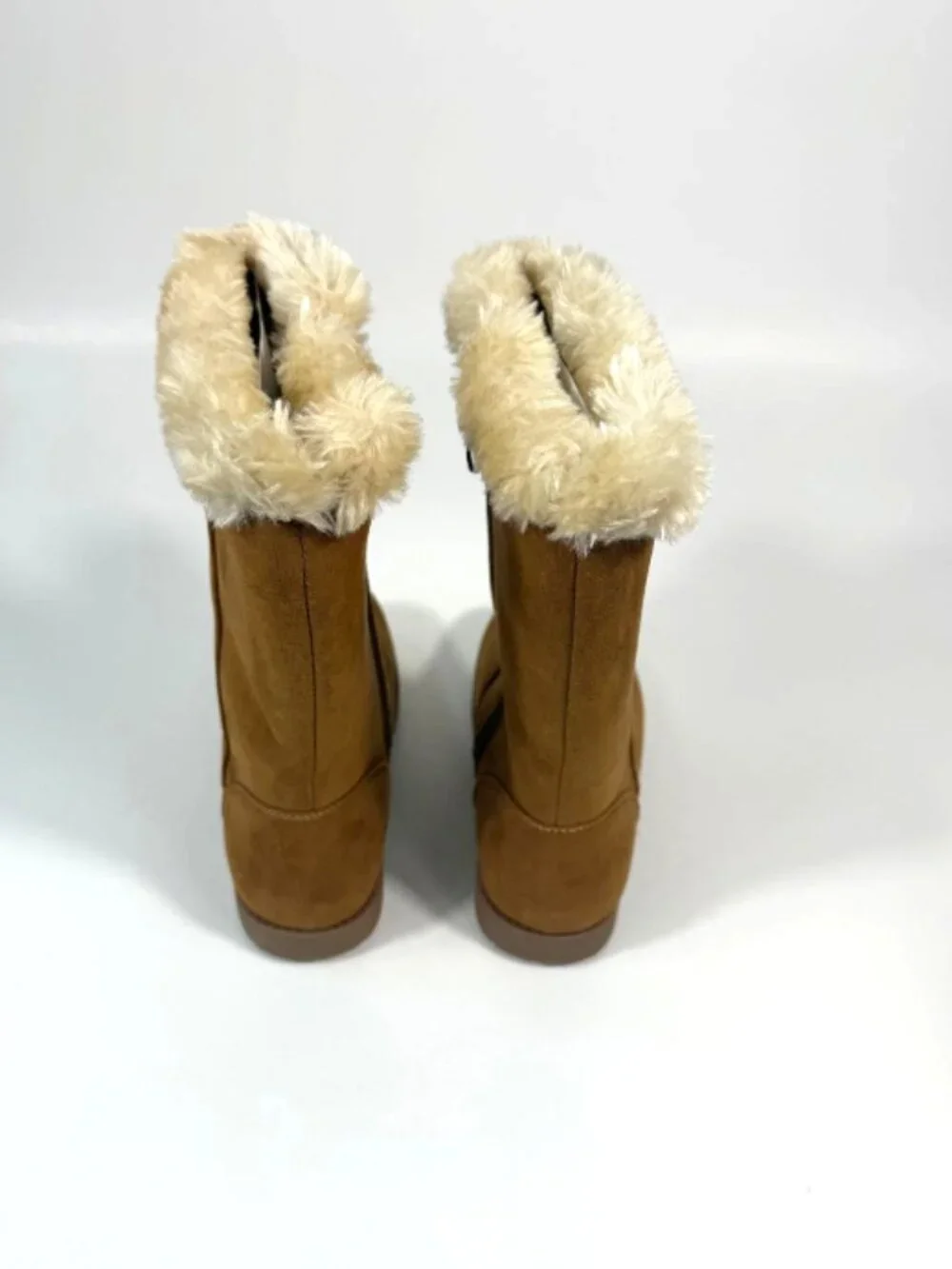 Cat & Jack Girls' Nina Zipper Winter Shearling Style Boots - Cognac 1